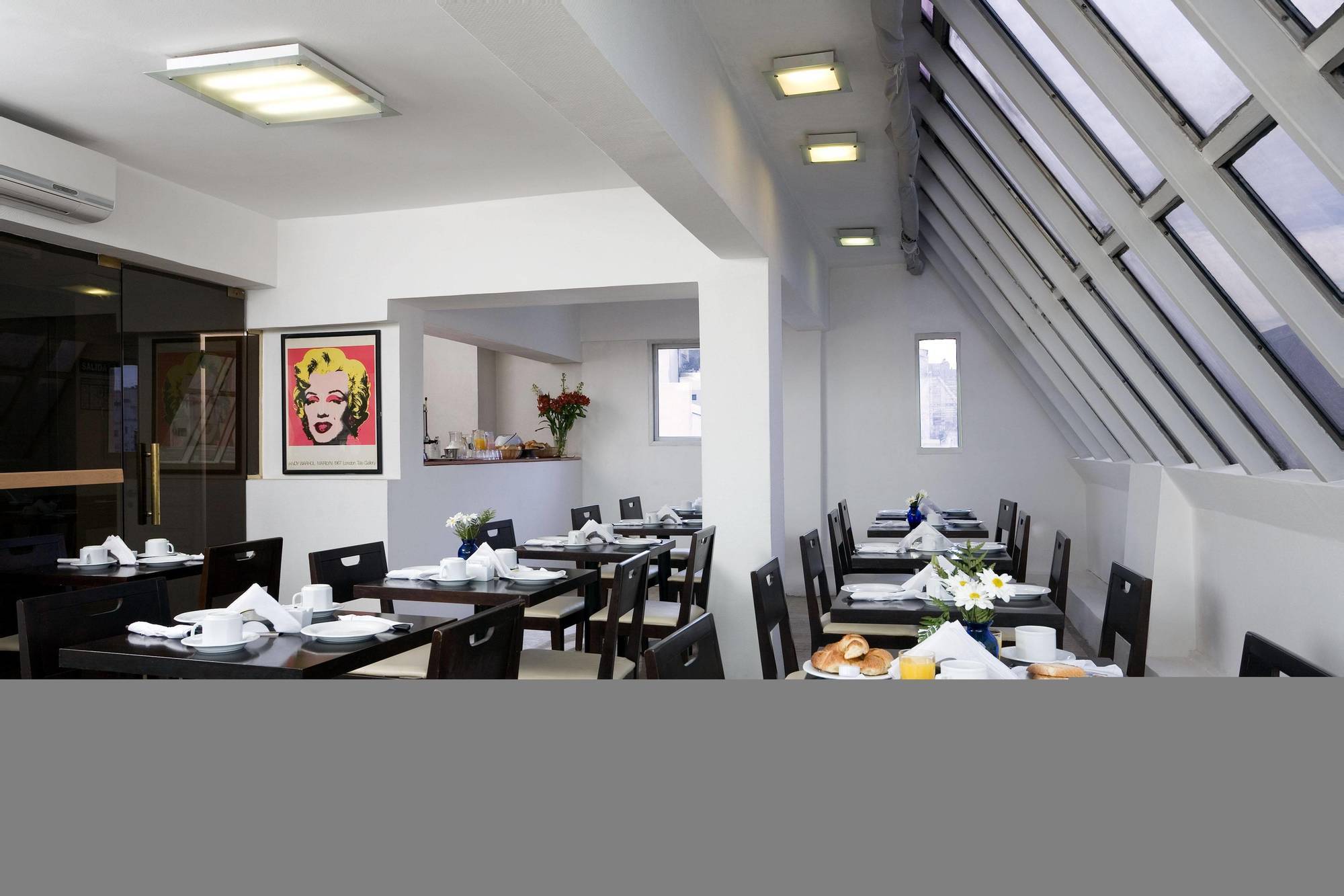 Hotel Comfort Baires Буенос Айрес Екстериор снимка